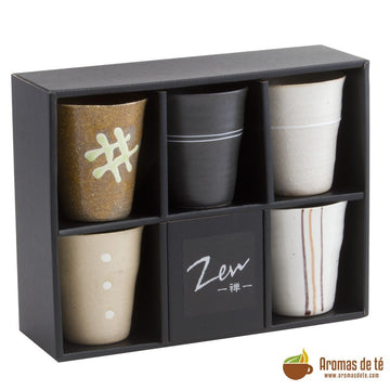 Set di tazze in ceramica