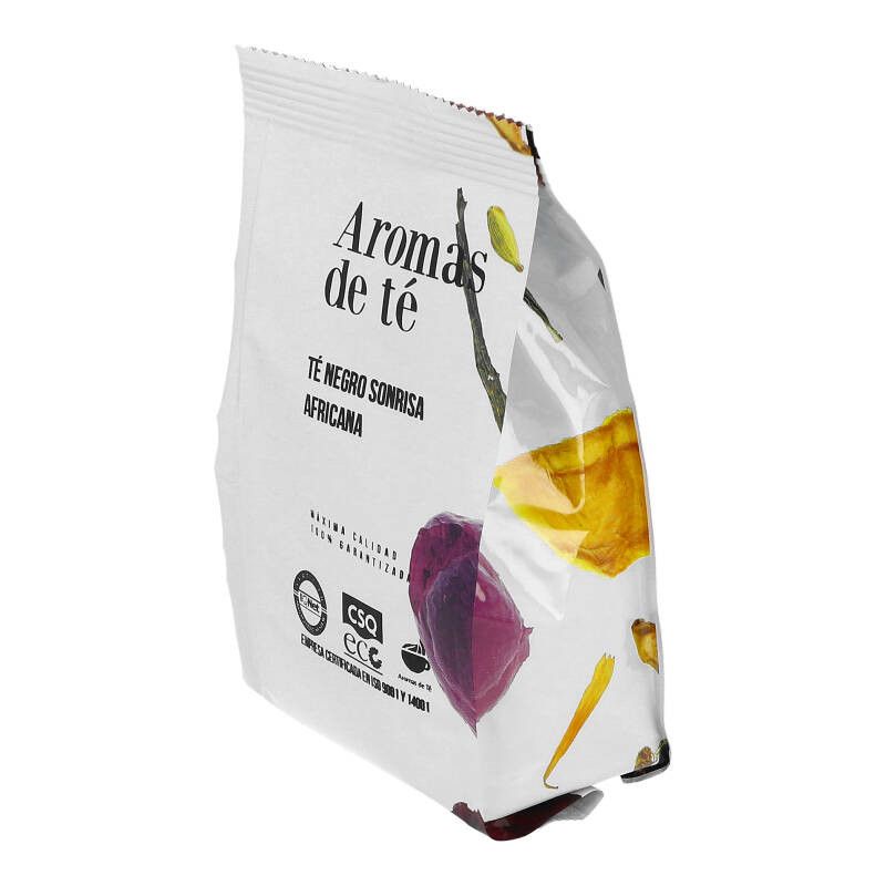 Tè nero del sorriso africano